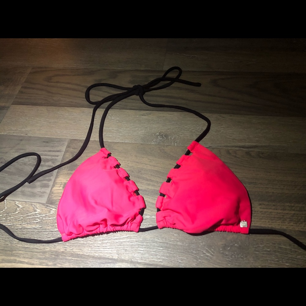 Fabletics Alani Bikini Top